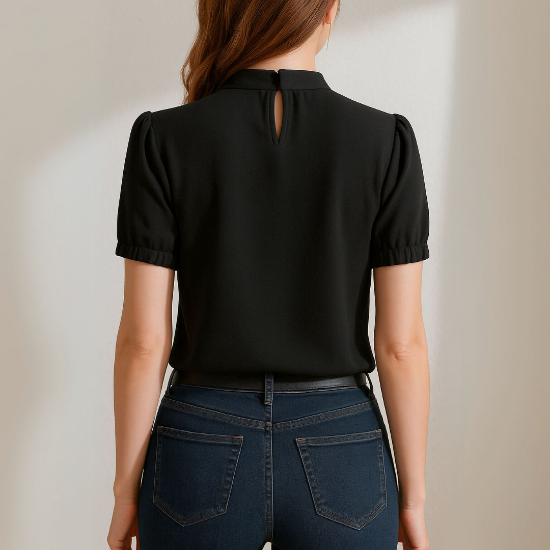 INGE | Blouse Noire Plissée à Manches Fendues