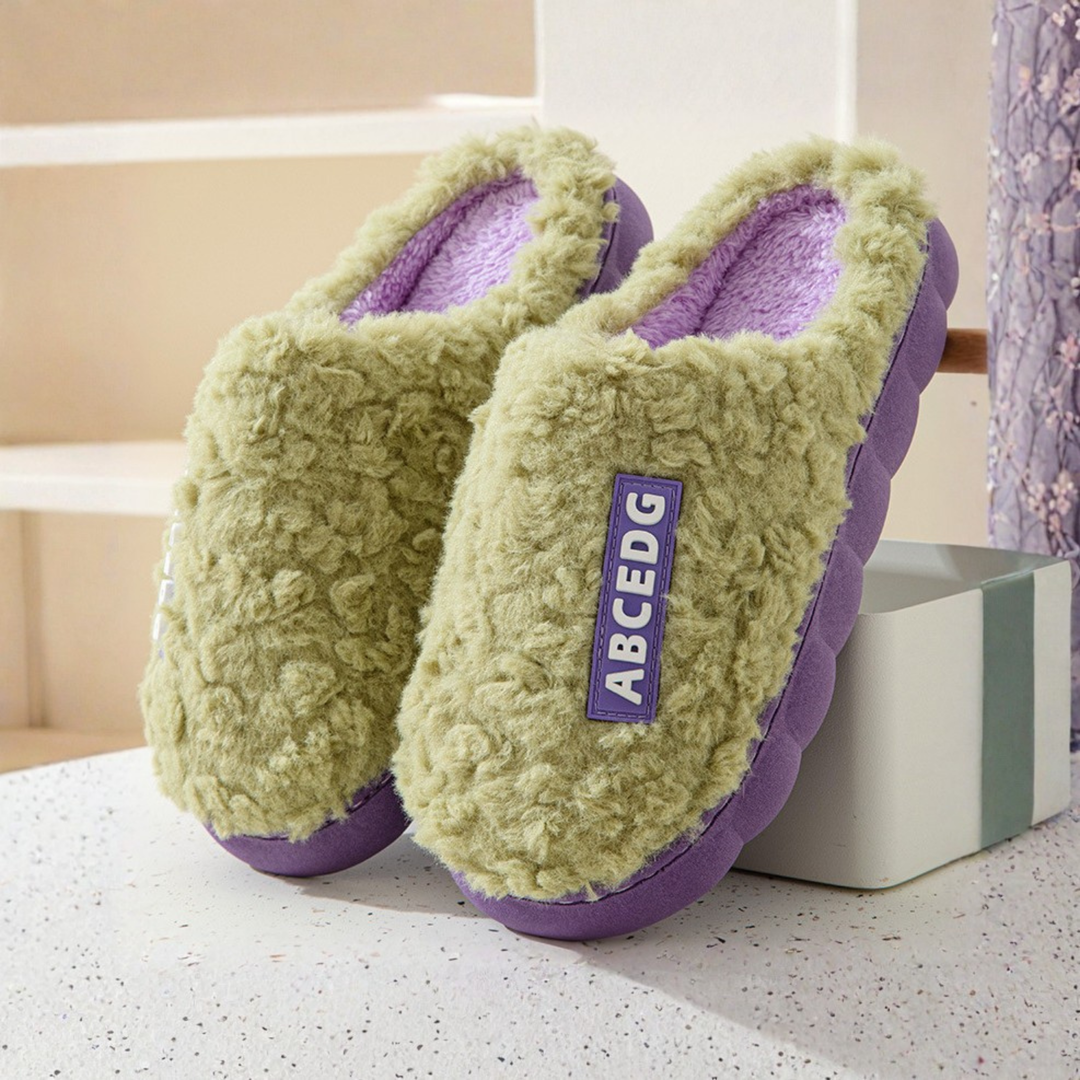 DAMINI™ - Chaussons en Peluche Douillets Antidérapants pour Intérieur