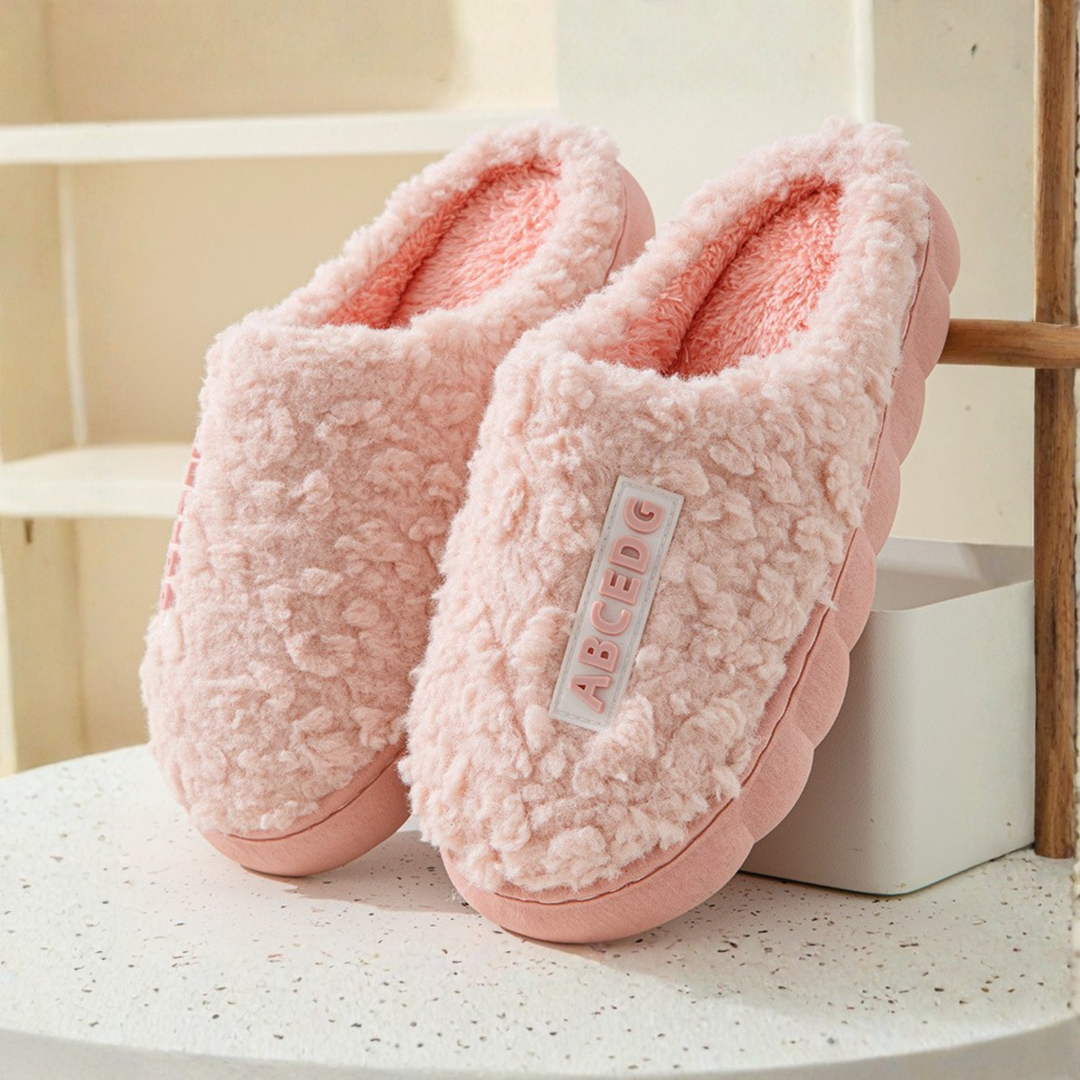 DAMINI™ - Chaussons en Peluche Douillets Antidérapants pour Intérieur
