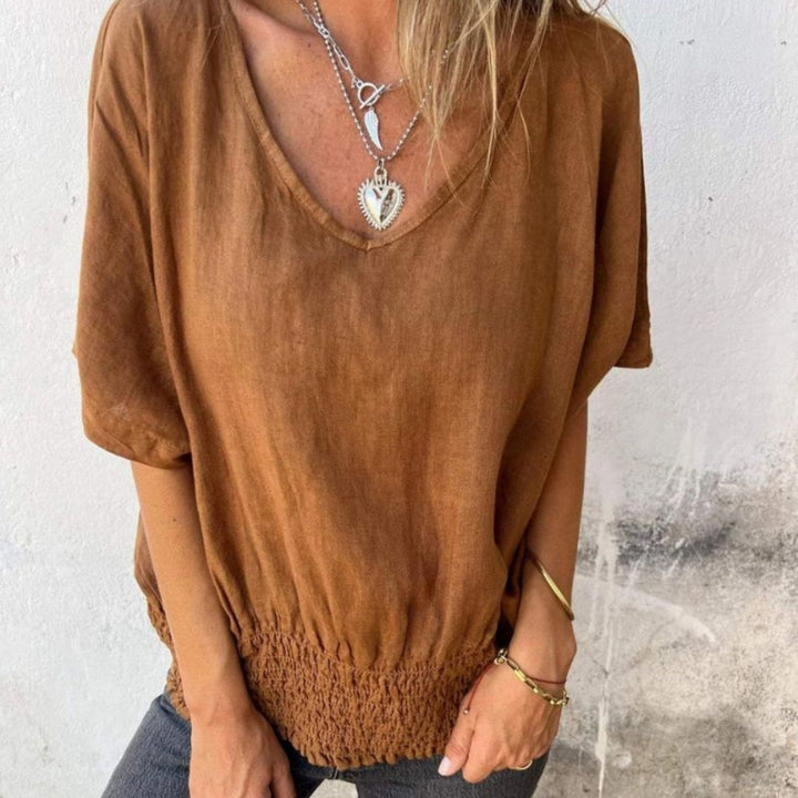 BOMIA | T-shirt cintré confortable avec col en V