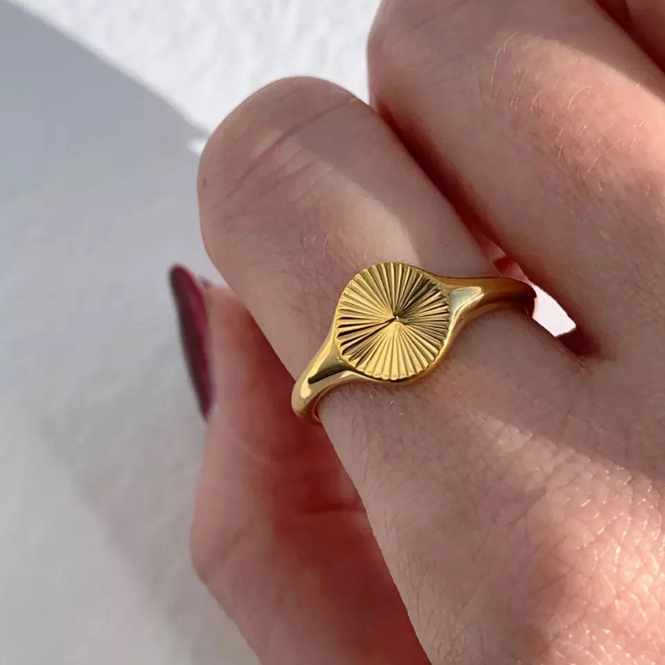 Rizavelle | Sunburst Ring