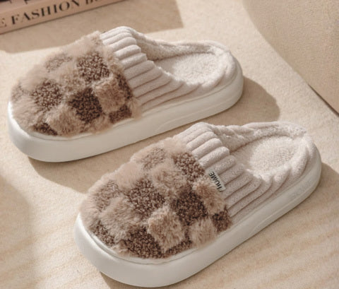 DAMINI™ - Chaussons en Peluche Douillets Antidérapants pour Intérieur