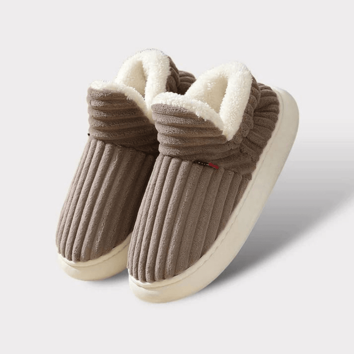 LYSSA™ - Chaussons en Peluche Confort