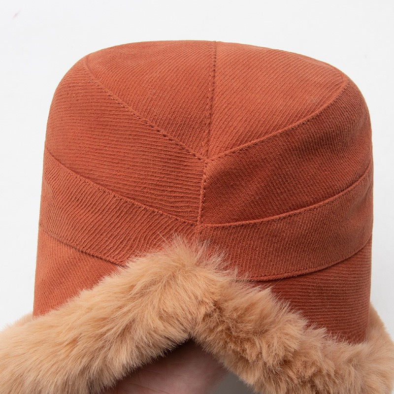 Eira™ | Chapeau cloche en velours côtelé avec bord en fausse fourrure