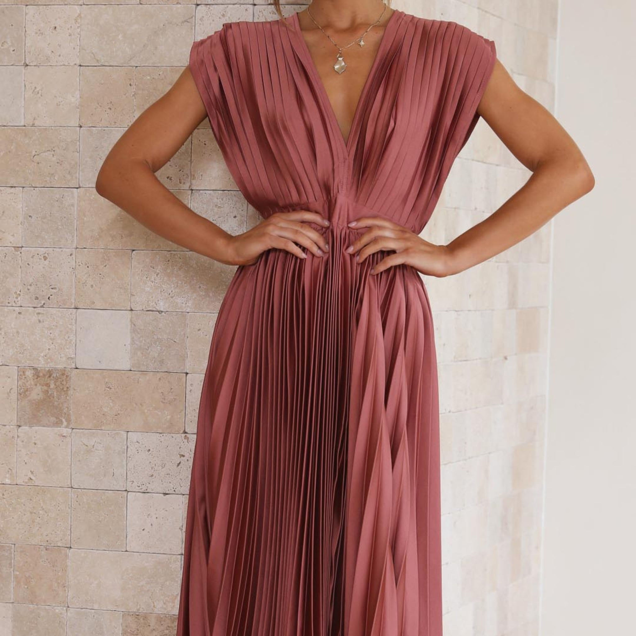 MARIA | Robe plissée élégante